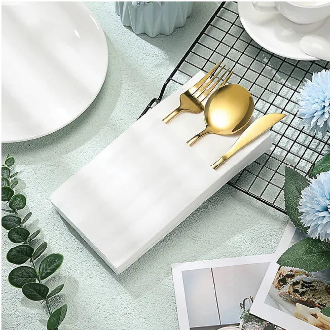 serviettes in kitchen 33cm